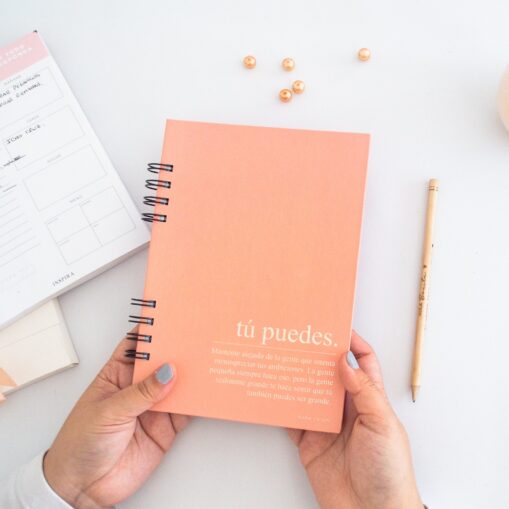 Cuadernos A5 | Tapa dura | "Fuerte y Valiente"