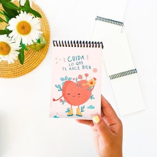 Libreta anillada "Cuida lo que te hace bien"