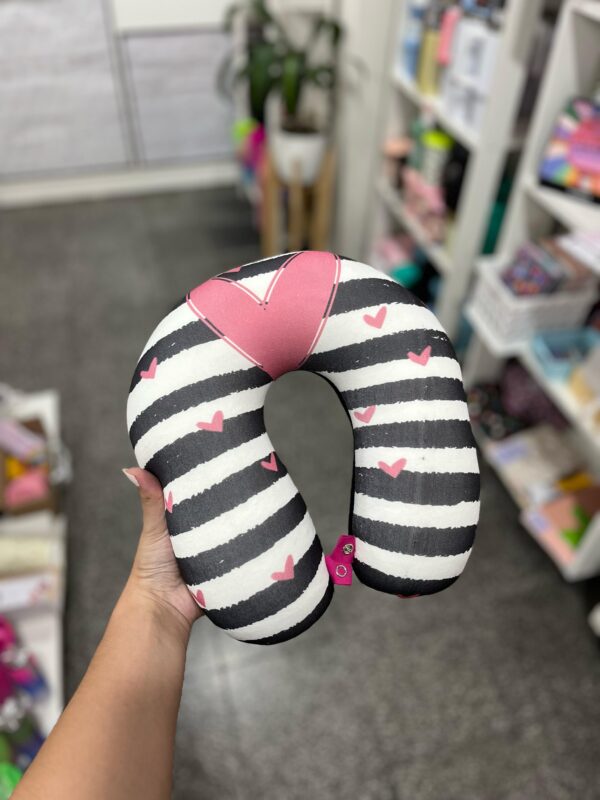 Cuello "Corazones"