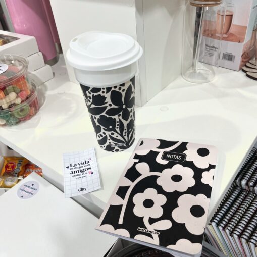 Vaso de café + libreta