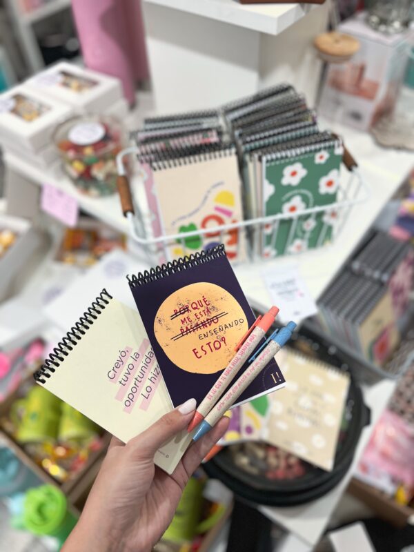 Libreta + lapicera