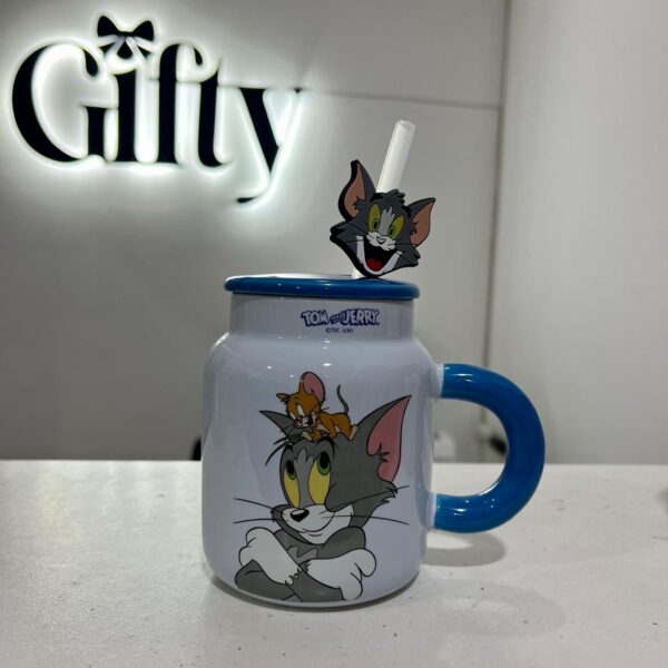 Taza con tapa de Tom