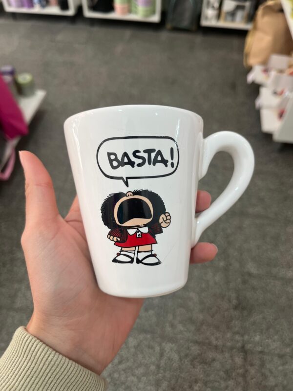 Taza Mafalda "Basta!"