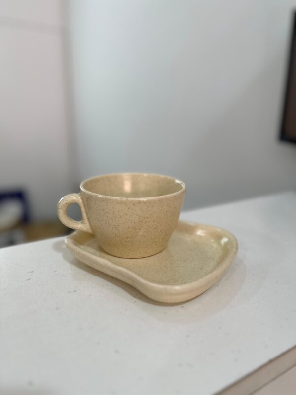 Combo taza jaspeada 300 ml + plato tostada