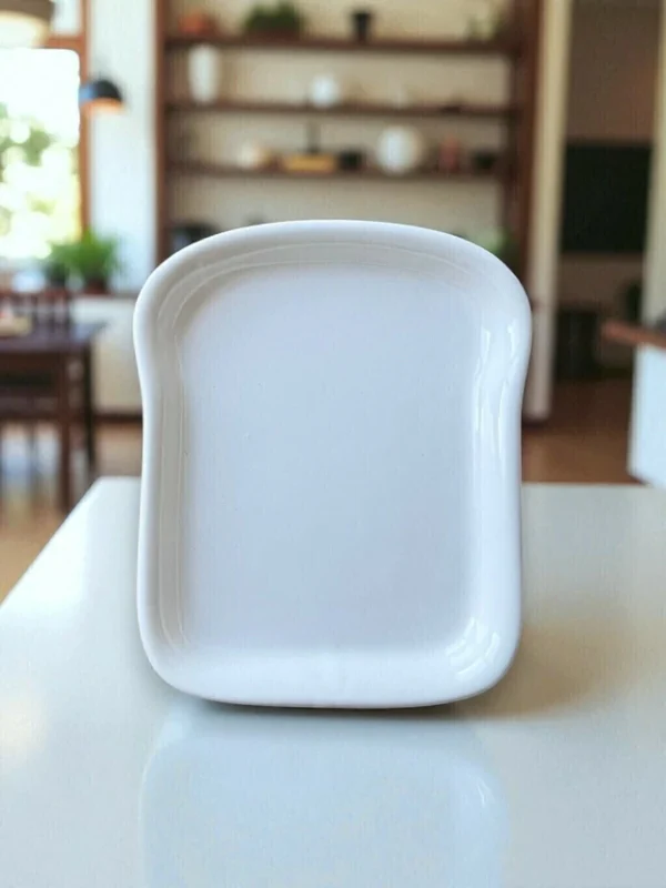 Tostada de ceramica blanca