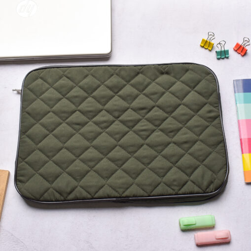 Funda de Notebook Matelasse Verde Militar