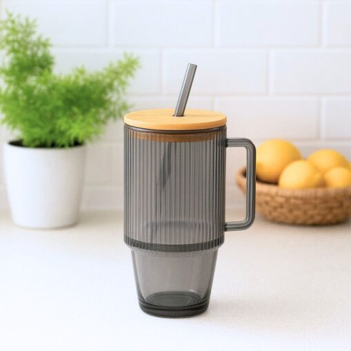 Vaso de vidrio con tapa y sorbete