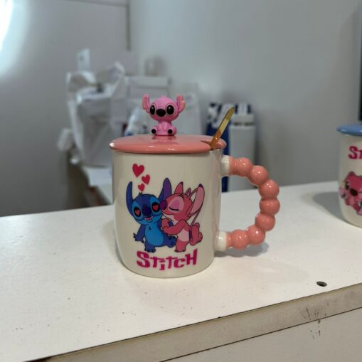 Taza importada Stitch y Angela