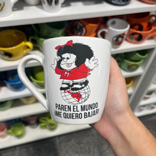 Taza Mafalda "Paren el mundo me quiero bajar"