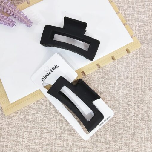 Broche Negro